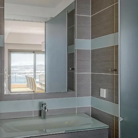 Luxury House Mystique